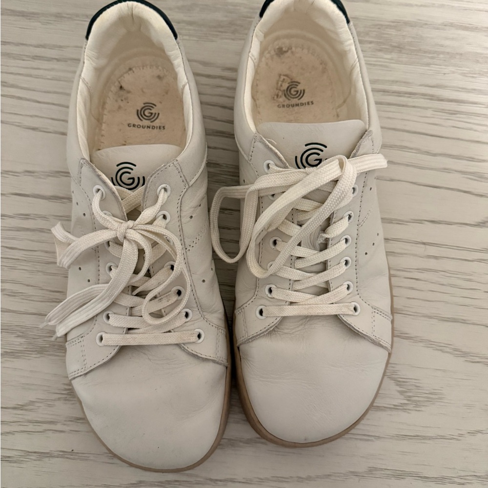 Groundies White Men's Sneakers